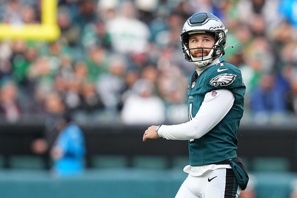 PHILADELPHIA, PENNSYLVANIA - DECEMBER 08: Jake Elliott #4 of the Philadelphia Eagles looks on after missing a field goal in the third quarter of a game against the Carolina Panthers at Lincoln Financial Field on December 08, 2024 in Philadelphia, Pennsylvania.