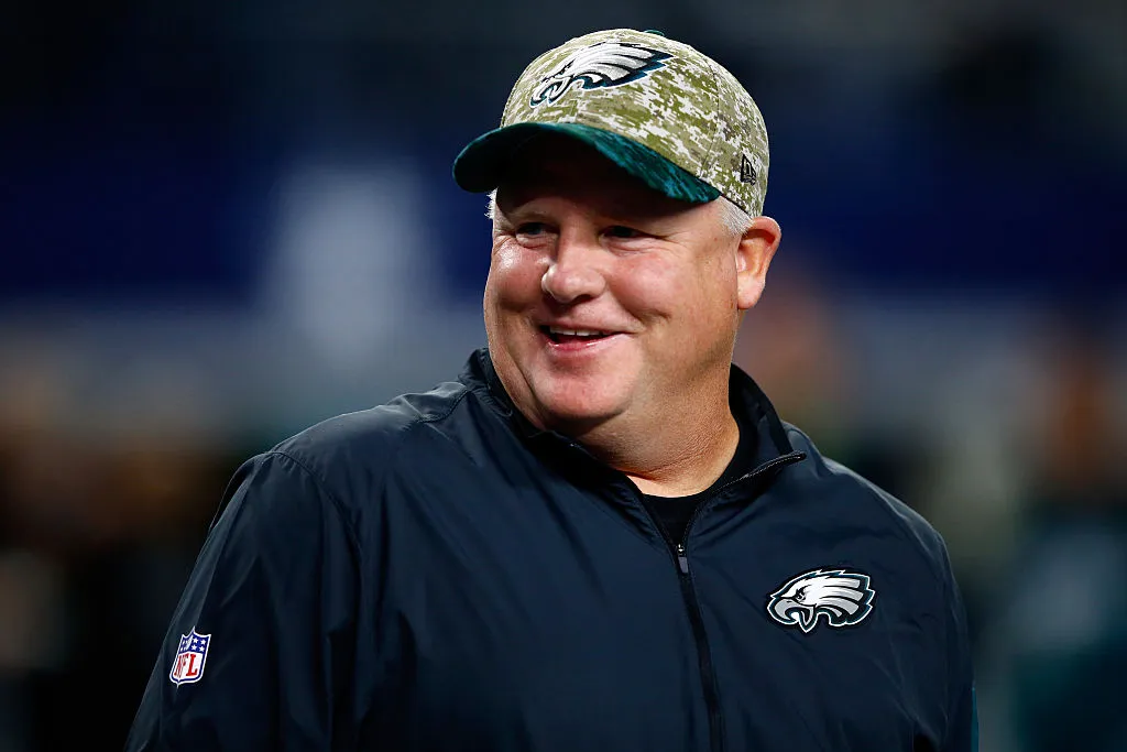 ARLINGTON, TX - NOVEMBER 08:  Head coach Chip Kelly of the Philadelphia Eagles talks with players during warm-ups prior to the game against the Dallas Cowboys on November 8, 2015 in Arlington, Texas.  