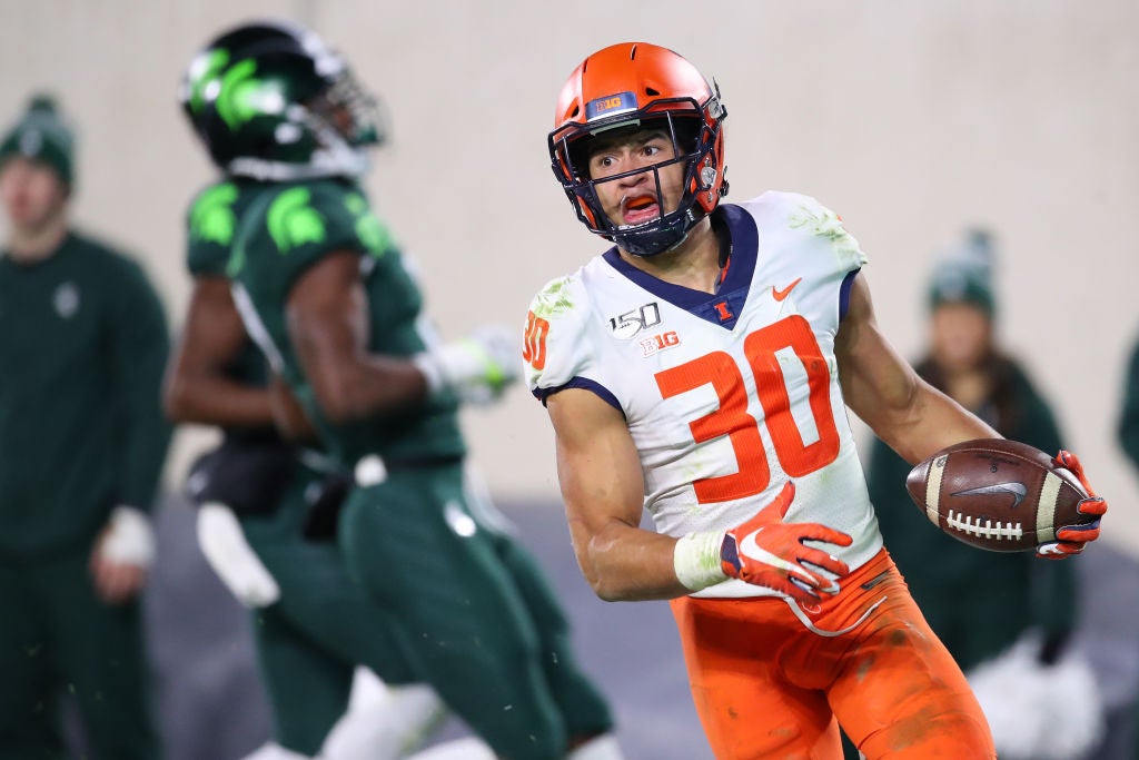 EAST LANSING, MICHIGAN - NOVEMBER 09: Sydney Brown #30 of the Illinois Fighting Illini celebrates his fourth quarter interception for a touchdown while playing the Michigan State Spartans at Spartan Stadium on November 09, 2019 in East Lansing, Michigan. 