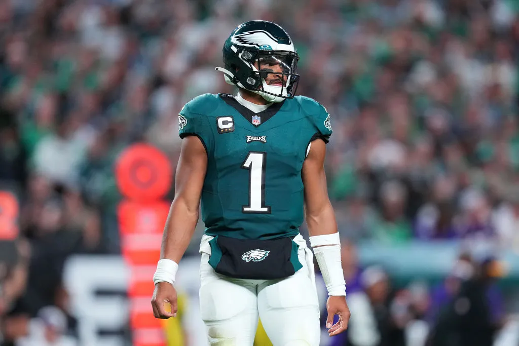 Magnificent Jalen Hurts goes down swinging in Eagles' Super Bowl