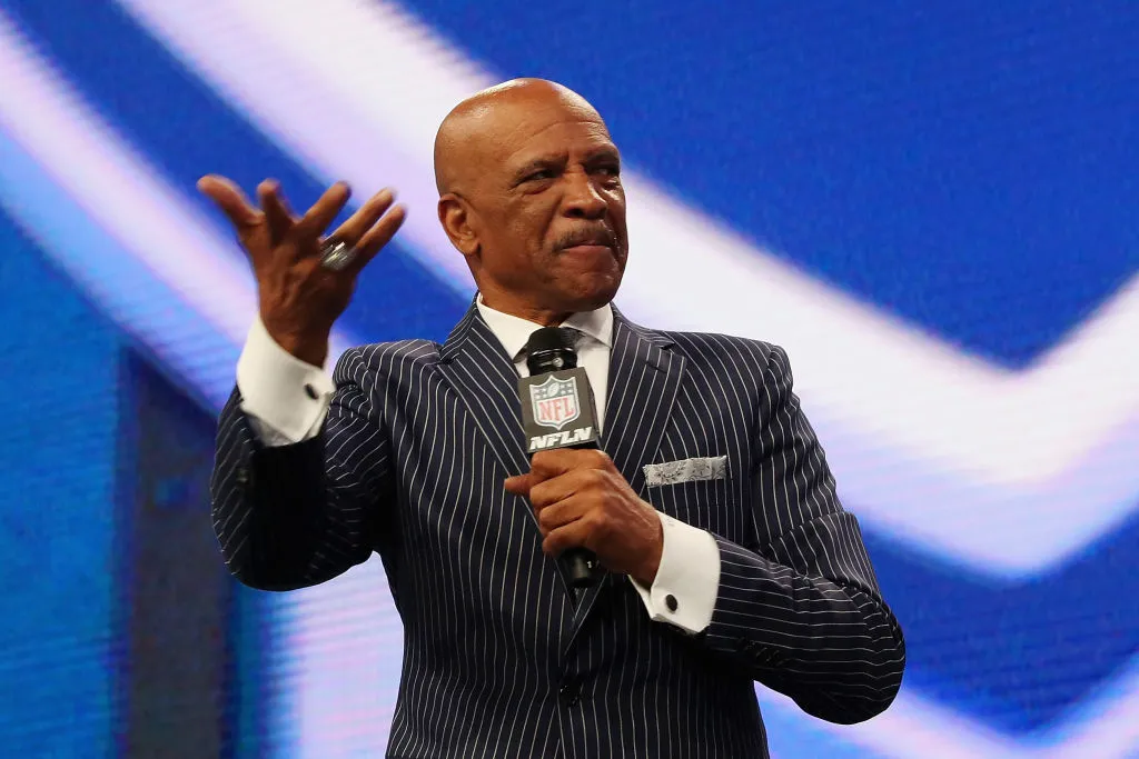 ARLINGTON, TX - APRIL 26: Former NFL wide receiver Drew Pearson speaks during the first round of the 2018 NFL Draft at AT&T Stadium on April 26, 2018 in Arlington, Texas. 