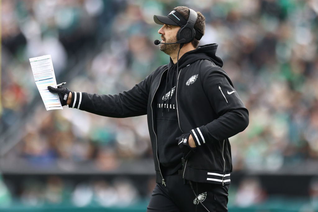 PHILADELPHIA, PENNSYLVANIA - DECEMBER 31: Philadelphia Eagles head coach Nick Sirianni calls a play during the first quarter against the Arizona Cardinals at Lincoln Financial Field on December 31, 2023 in Philadelphia, Pennsylvania.