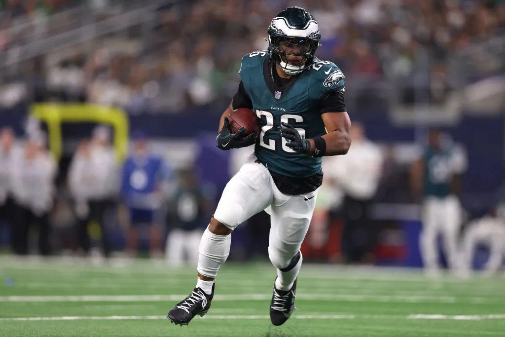 ARLINGTON, TEXAS - NOVEMBER 10: Saquon Barkley #26 of the Philadelphia Eagles runs with the ball during the third quarter against the Dallas Cowboys at AT&T Stadium on November 10, 2024 in Arlington, Texas.